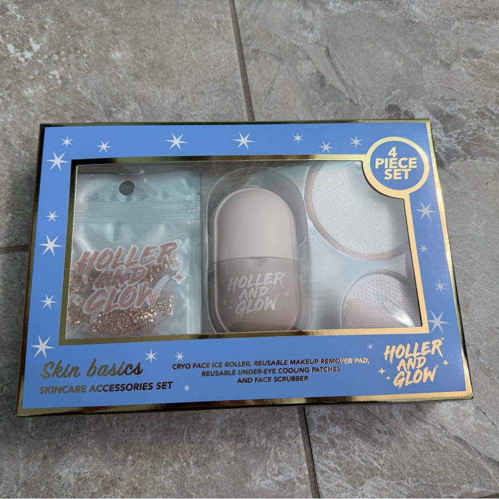 Holler and Glow Skincare Accessory Set